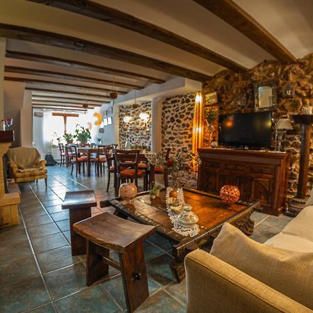 Hotel Rural La Aldea Encantada Quintanilla del Monte de Rioja Exterior foto